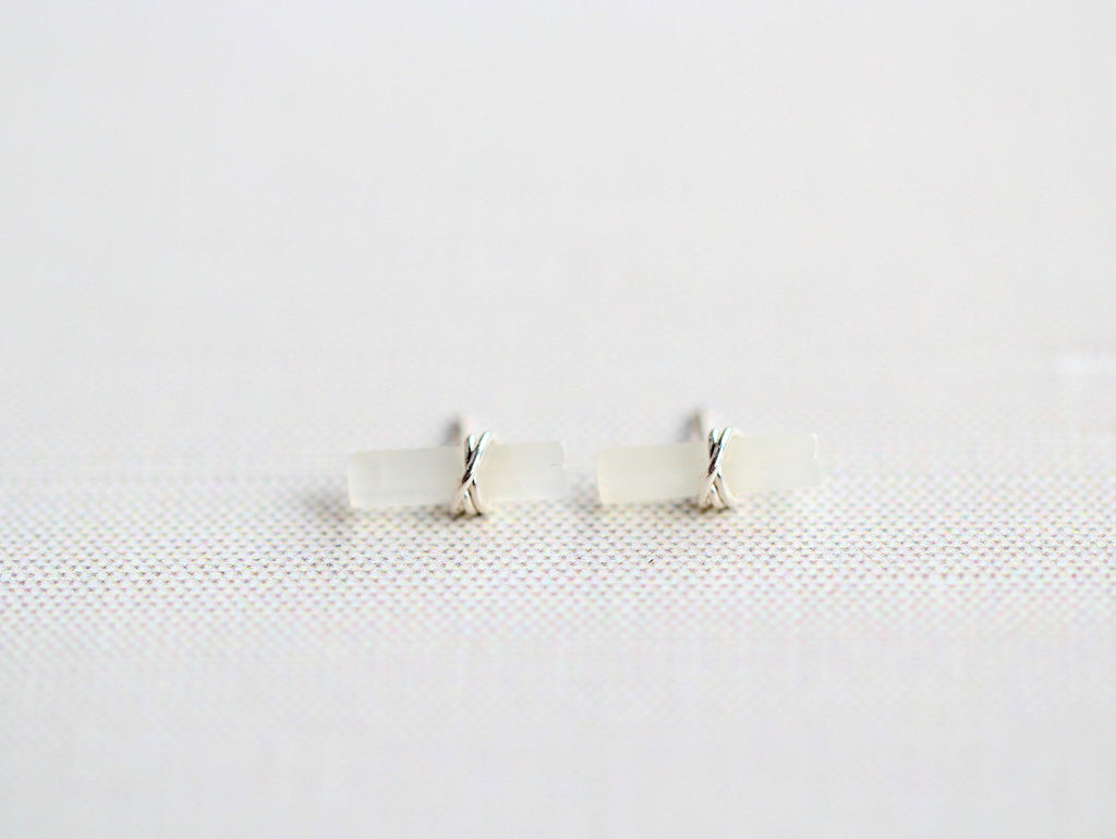 Saressa Designs Birch Studs - Moonstone