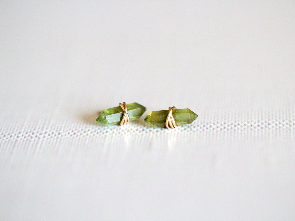 Saressa Designs Crest Studs - Peridot