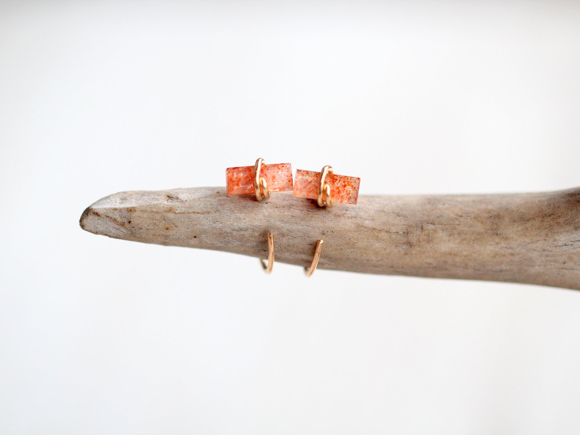 Saressa Designs Sunstone Hug Hoops