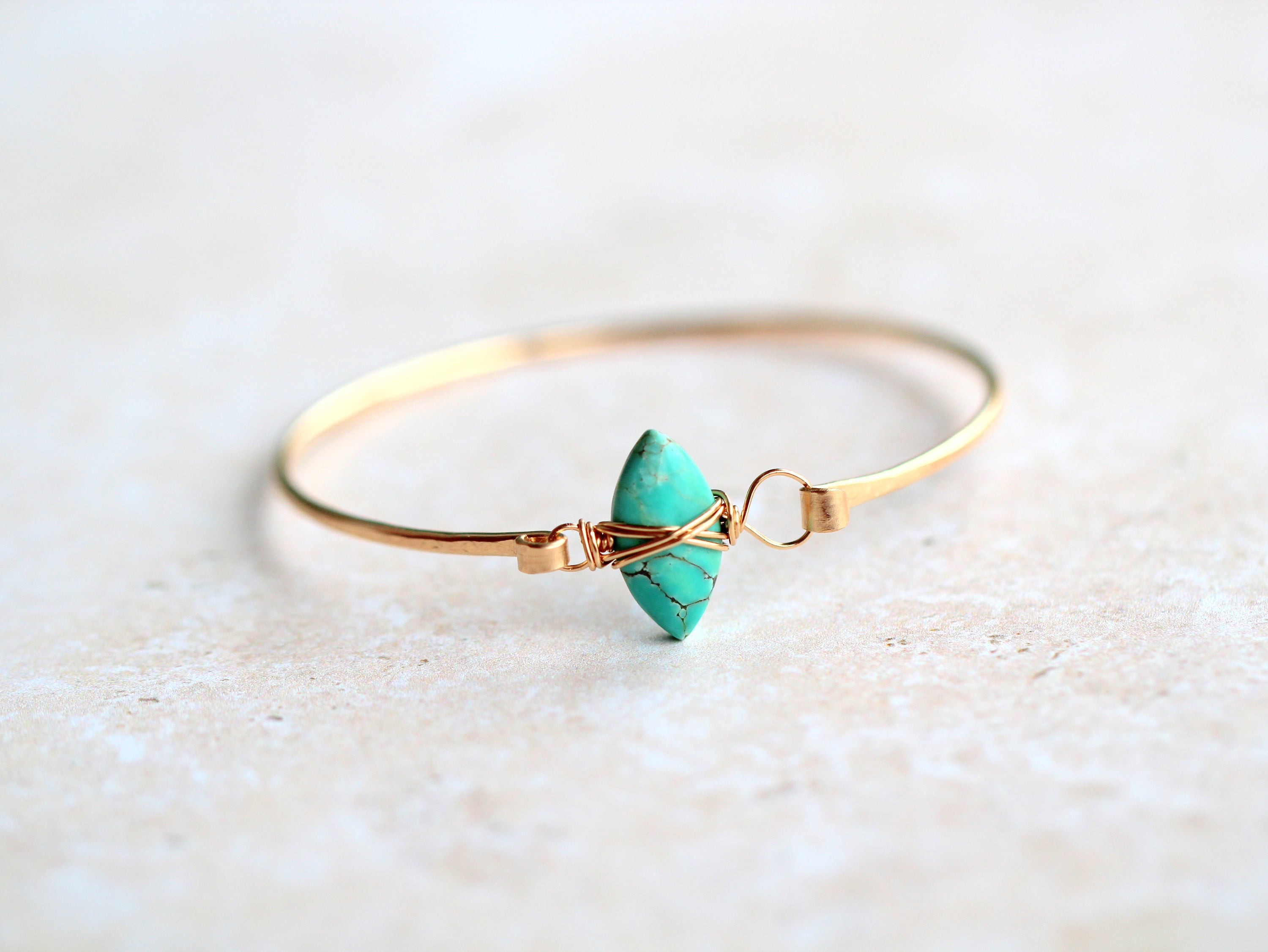 Lasso Bangle