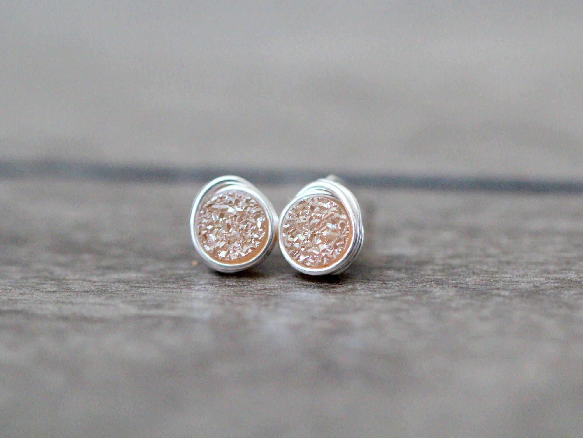 Micro Studs - Champagne
