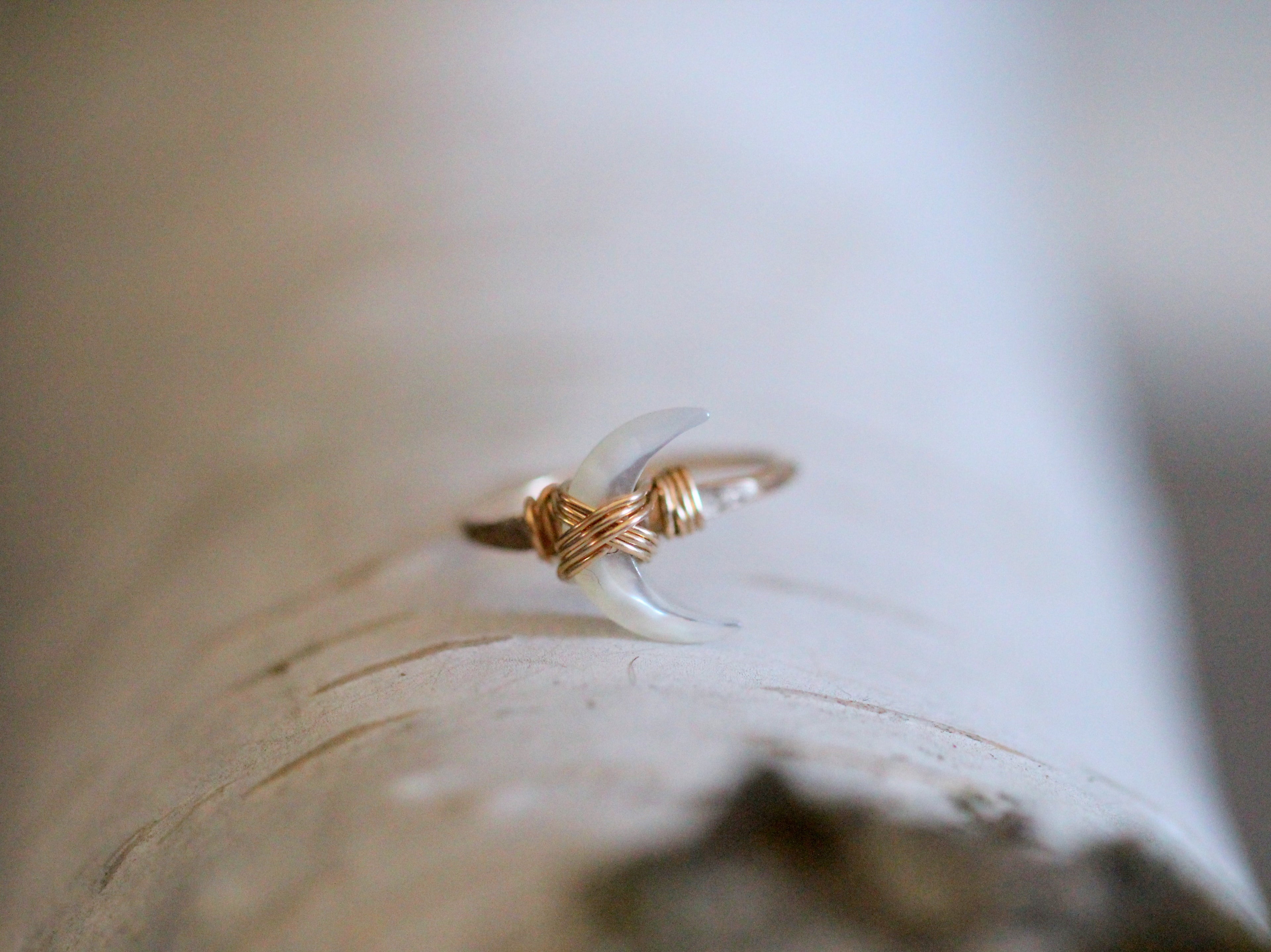 Moonbeam Ring - Mother of Pearl