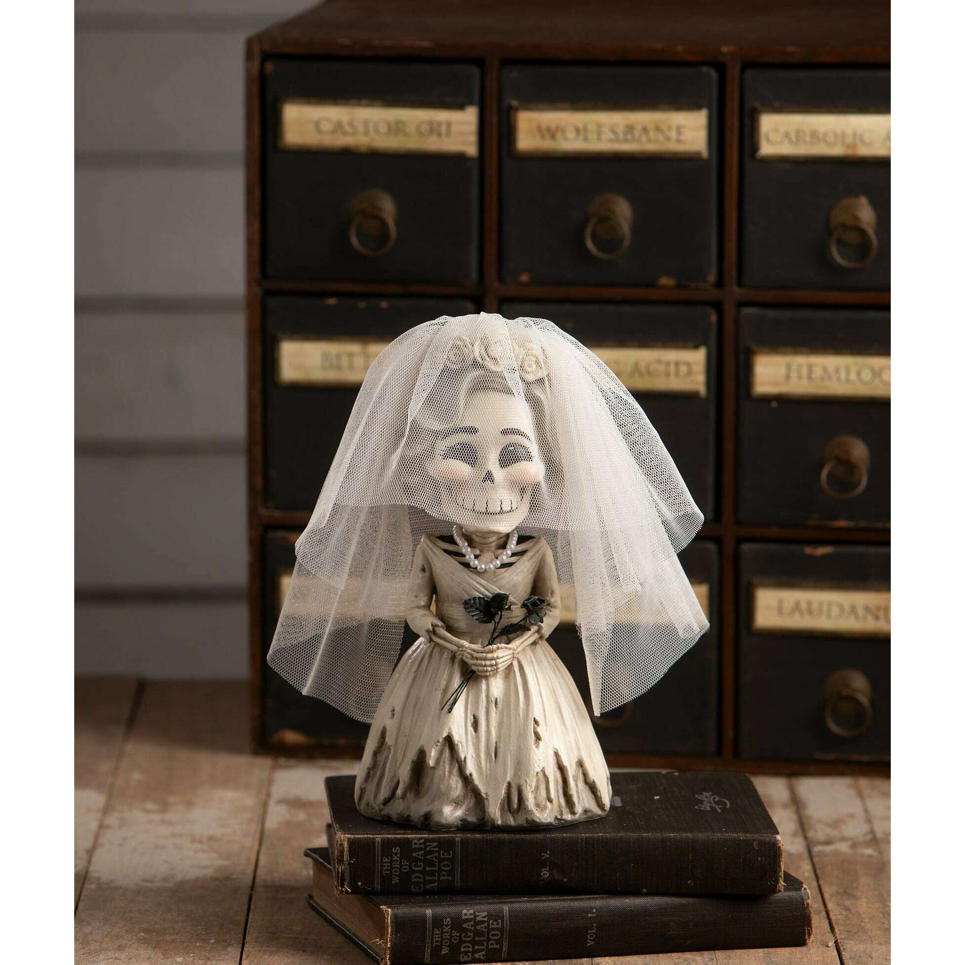Bride Evangeline Skelly | Halloween Decor | Bethany Lowe