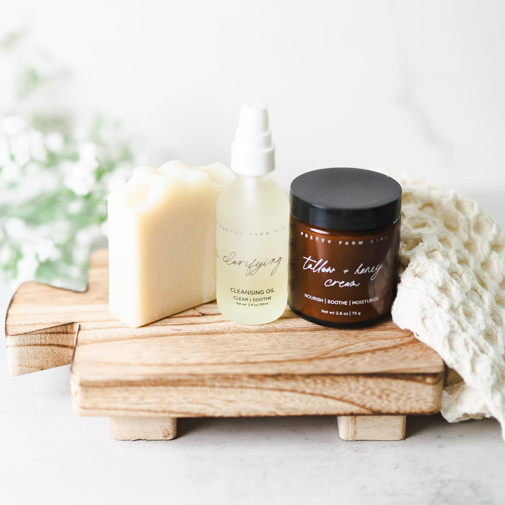 Pretty Farm Girl Double Cleansing Kit: Soothing